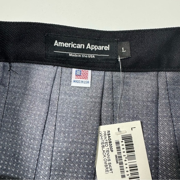 New American Apparel Mini Pleat Skirt Grandient Ombre Black White - Picture 4 of 7